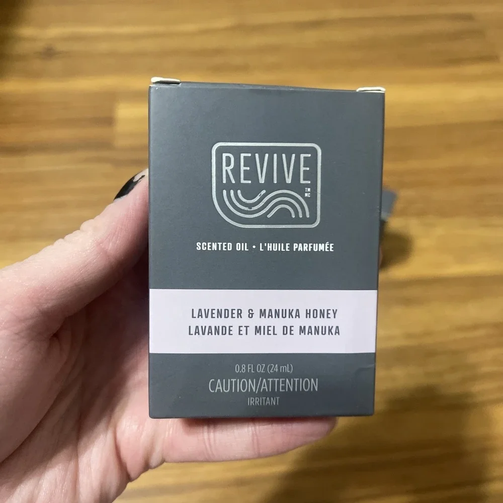 Revive‎ Scented Oil (Lavender Honey & Spiced Latte) 0.8 oz. with Warmer